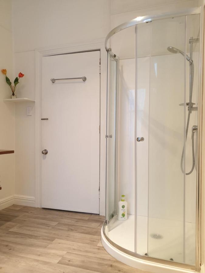 טה קויטי Blackfern Boutique מראה חיצוני תמונה